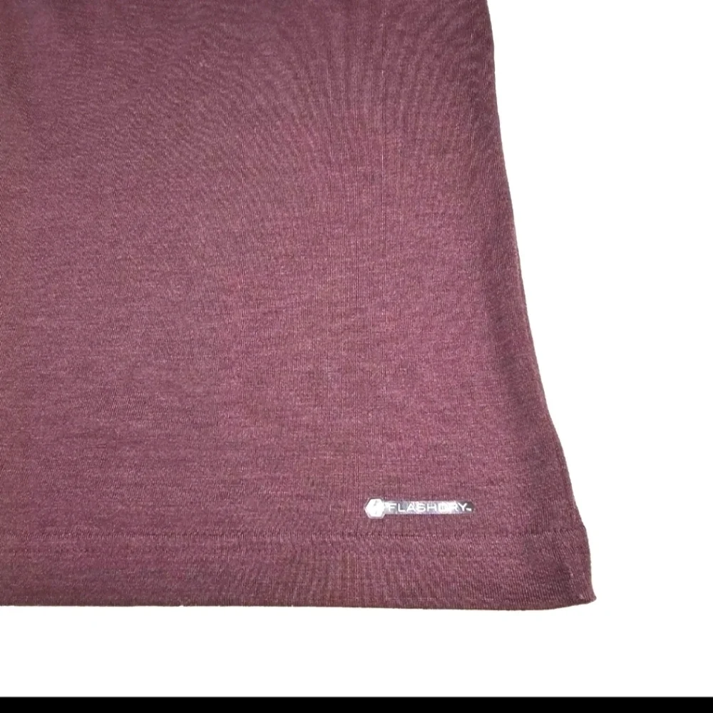 The North Face Men's XL Flashdry Burgundy Casual Shortsleeve T-shirt
